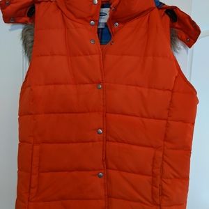 Old Navy quilted plaid lined fur hood vest